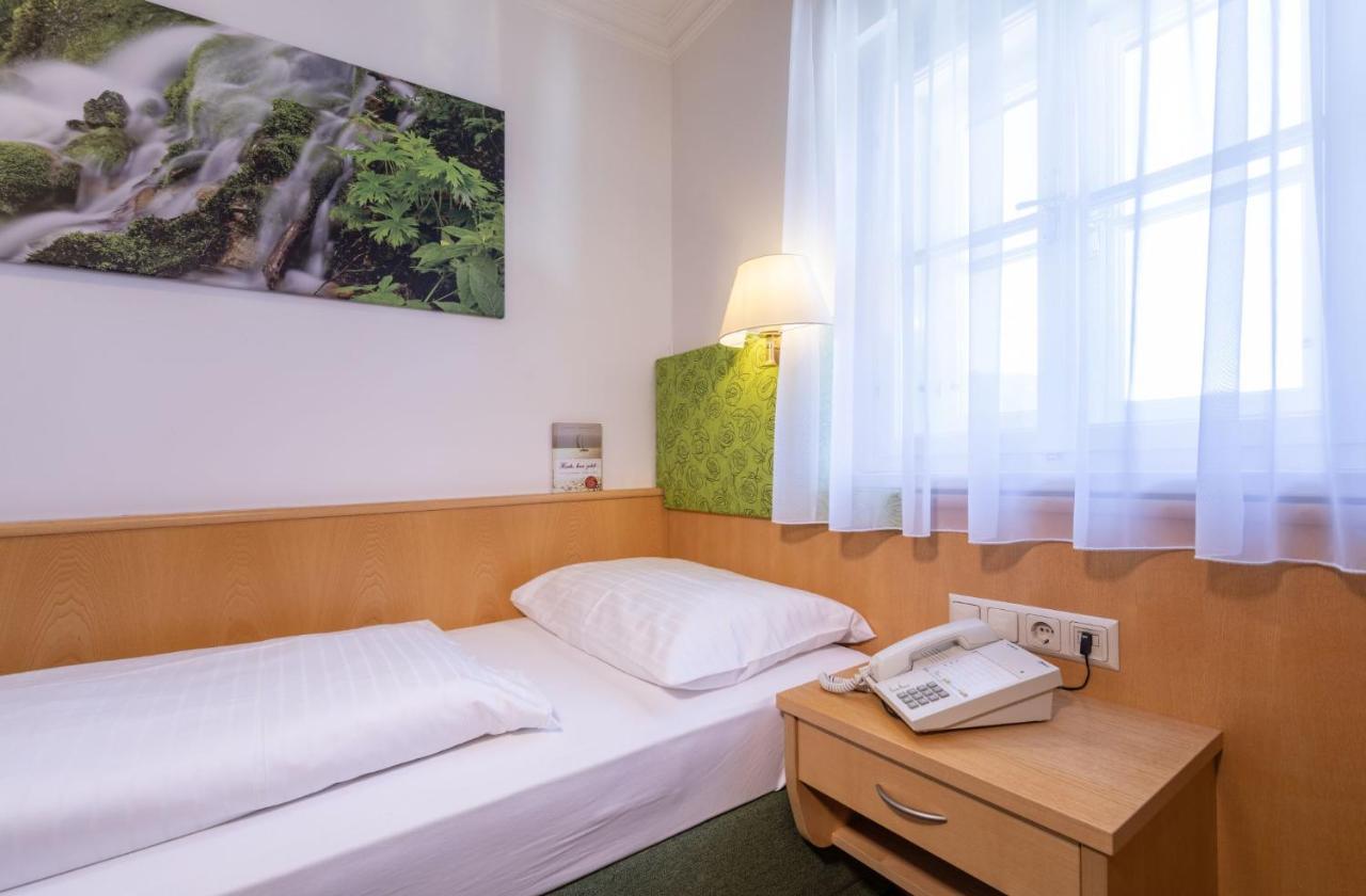Reiters Wohlfuehlhotel Haus im Ennstal Bagian luar foto